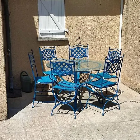 Maison De La *